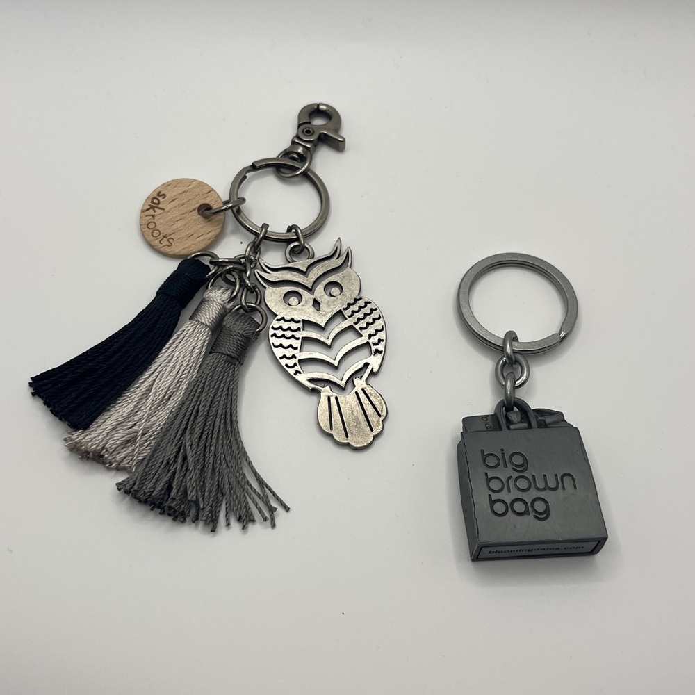 Bloomingdale’s big brown bag Keychain & sak roots Owl 🦉 Tassels Key Ring